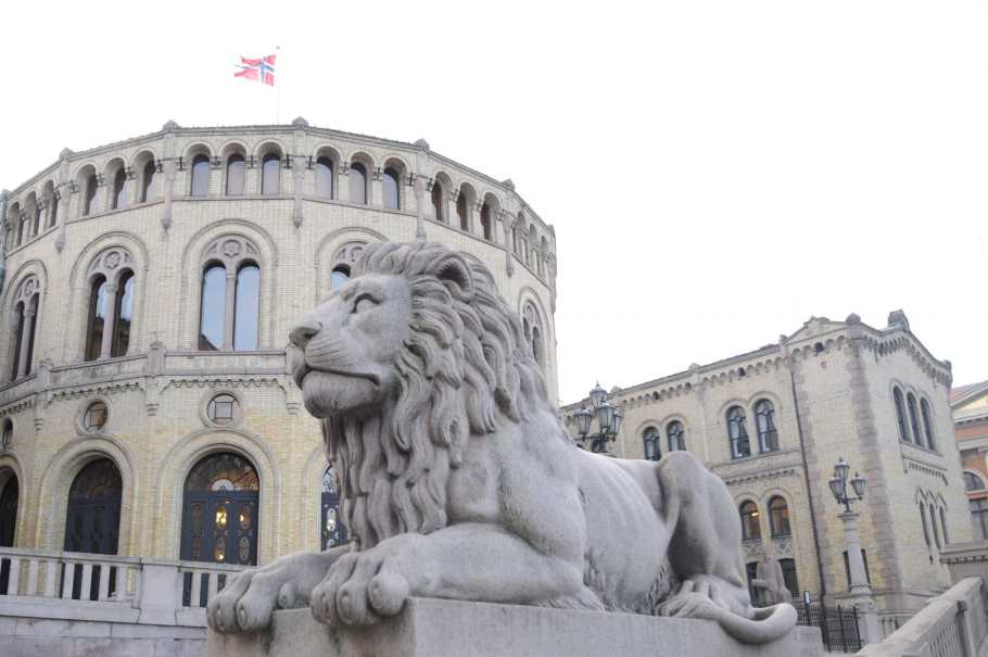 Stortingsbygningen - fotokred - Stortinget-Vidar M. Husby