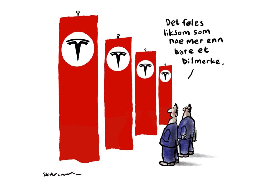 To menn i blå dress kikker på fire røde flagg med Tesla-logoen i en hvit sirkel. Flaggene er mistenkelig like Naziflagg. Den ene mannen sier til den andre: "Det føles liksom som noe mer enn bare et bilmerke."